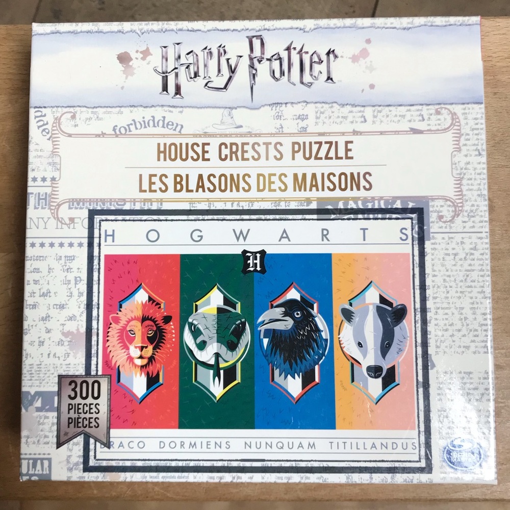 Harry Potter House Crests jigsaw 300 piece puzzle NEW unused